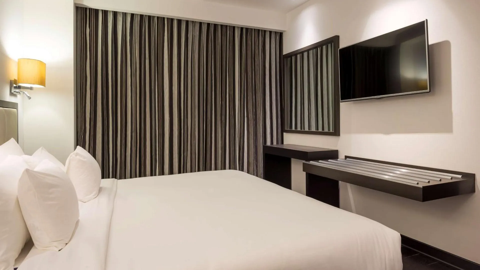 Hilton Doubletree Guadalajara Centro Historico Ξενοδοχείο 4*,